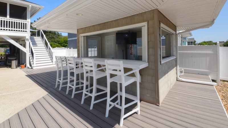Ocean Pearl – Outdoor Dining
