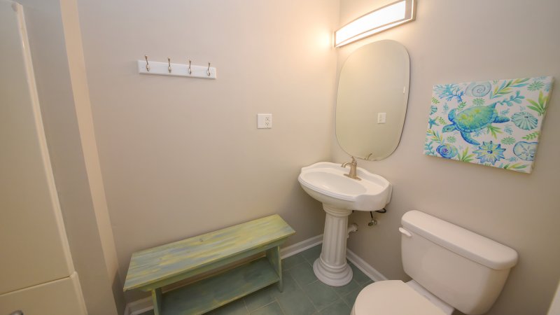 Ocean Pearl – Private Bath for BR2