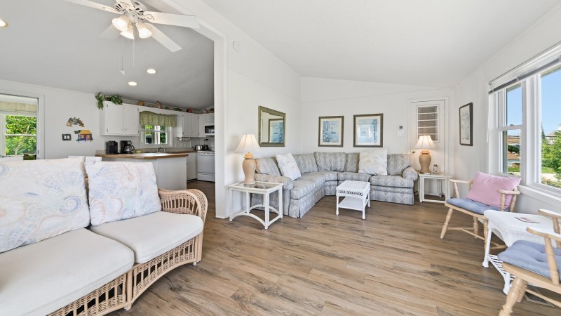 Sugar Shack – Living Room