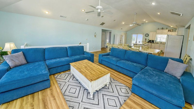 Sandbar – Living Room