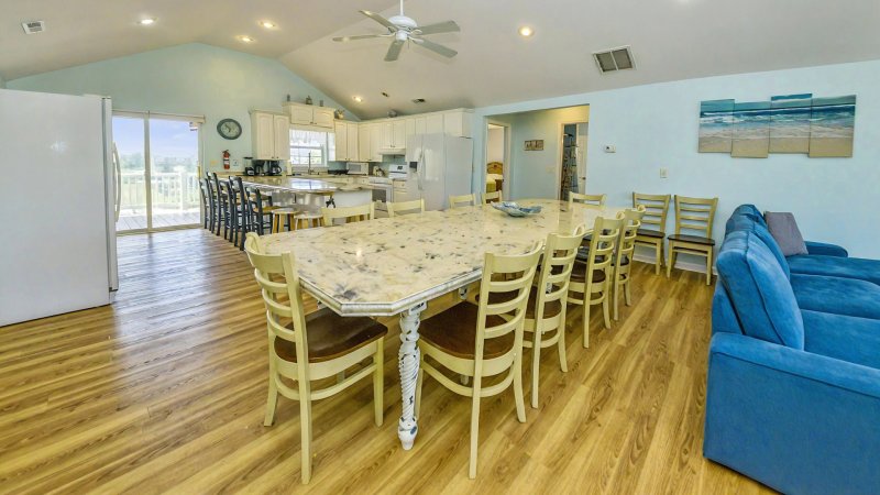 Sandbar – Dining