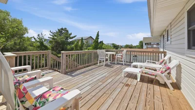 Sugar Shack – Deck