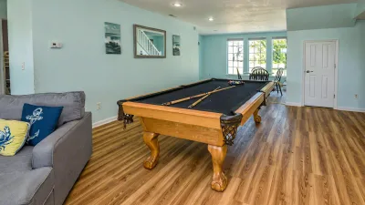 Sandbar – Pool Table
