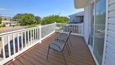 Sandbar – Deck