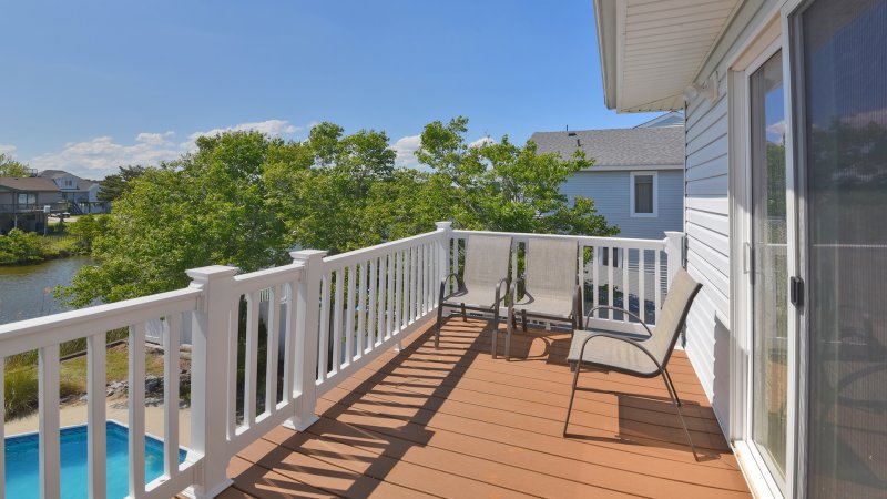 Sandbar – Deck
