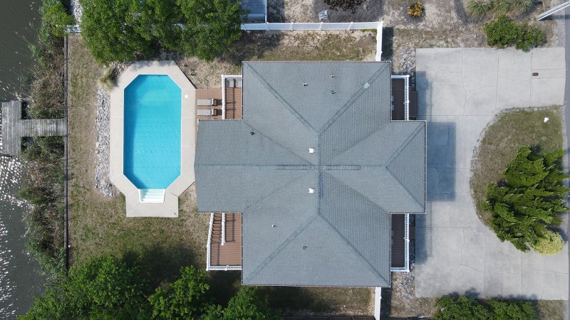 Sandbar – Exterior