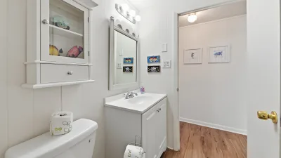 Sugar Shack – Common Bath for BR2 and BR3
