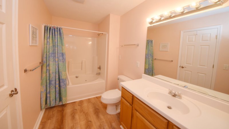 Sandbar – Common Bath for BR1 and BR2