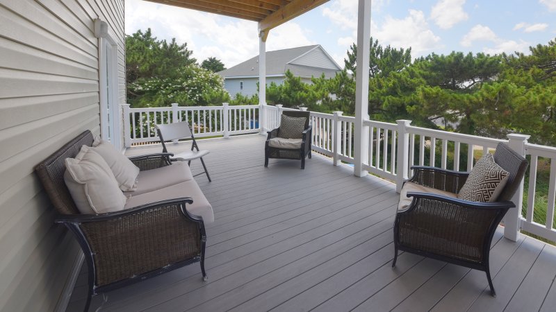 Sand Key – Covered Deck