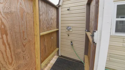 Sand Key – Outdoor Shower