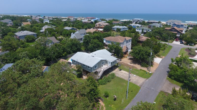 Beach Wood – Exterior
