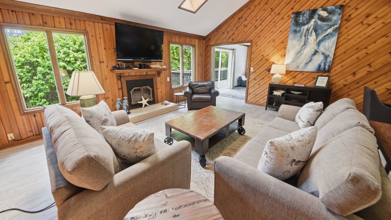 Beach Parsonage – Living Room