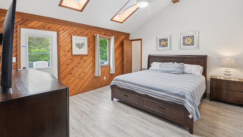 Beach Parsonage – Bedroom 1