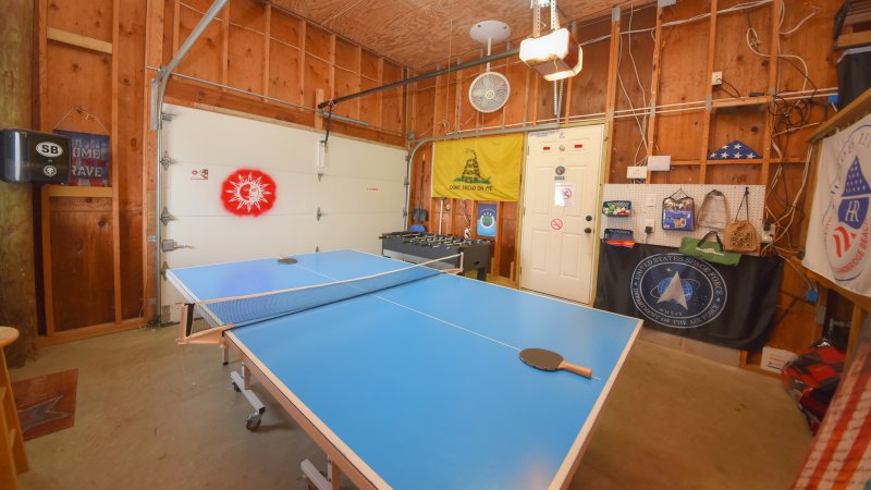 Heroes Retreat 2 – Game Room