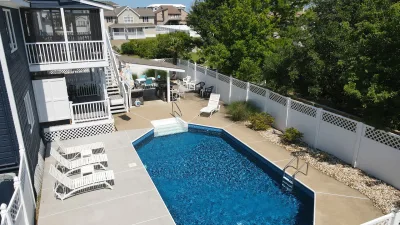 Shore To Please – Pool