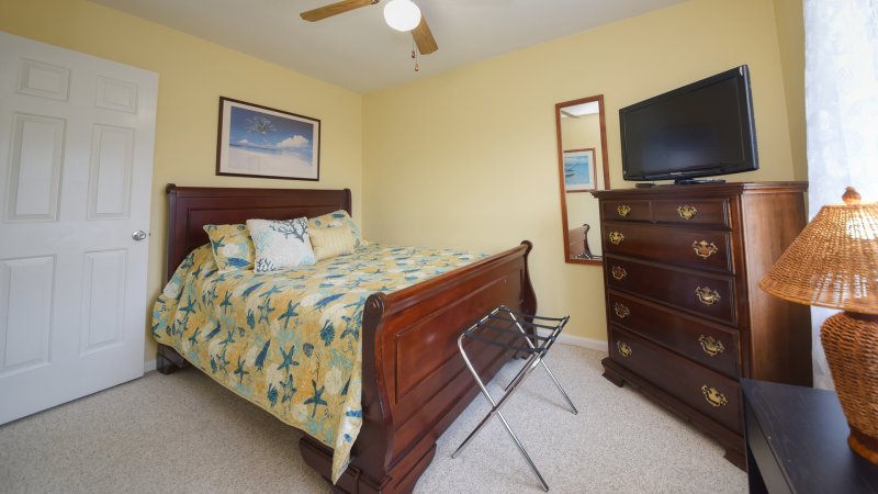 Conch Out – Bedroom 3