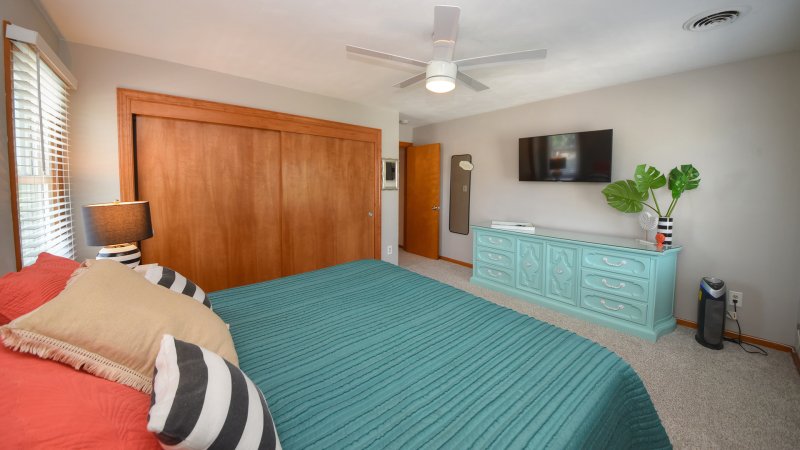 Heroes Retreat 2 – Bedroom 1