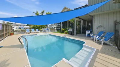 The Shore House – Pool