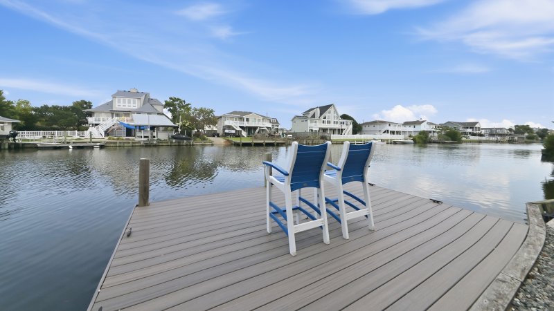 The Shore House – Dock