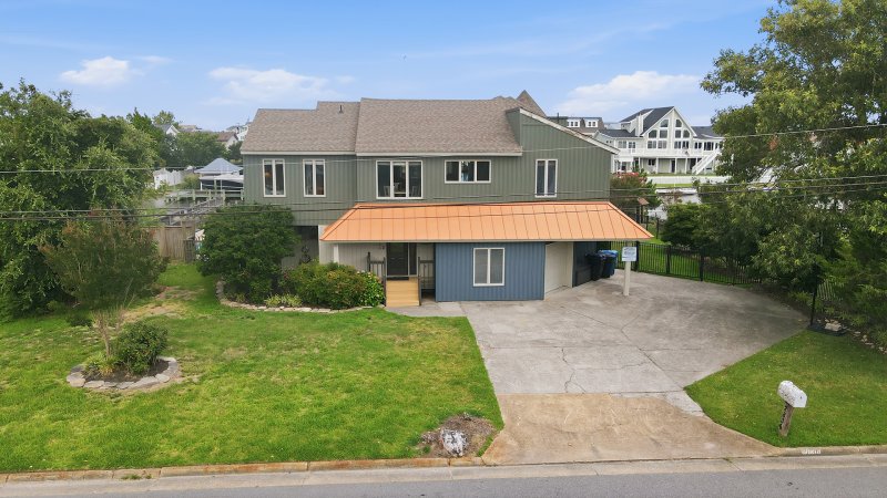The Shore House – Exterior