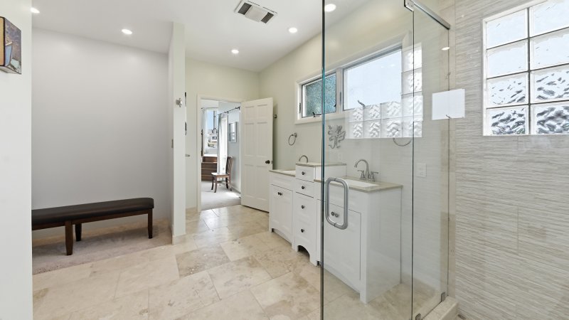 The Shore House – Private Bath for BR4