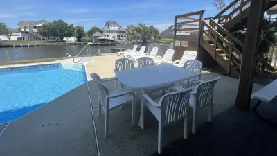 Relax Inn – Deck