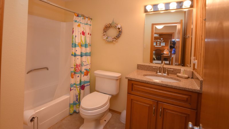 Relax Inn – Common Bath for 2nd Floor