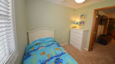 Relax Inn – Bedroom 5
