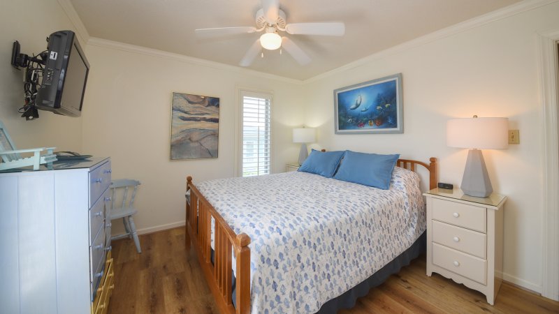 With Porpoise – Bedroom 3