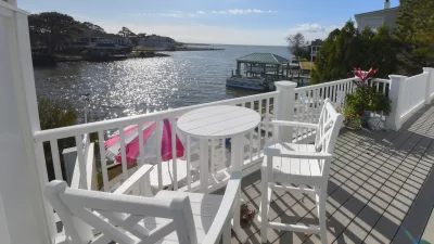 Buena Vista Bay – Deck