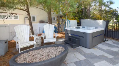 Buena Vista Bay – Hot Tub