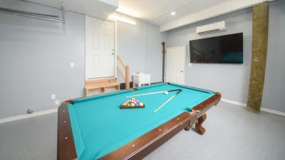 Coastal Retreat – Pool Table