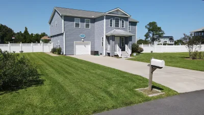 Ohana Bay – Exterior