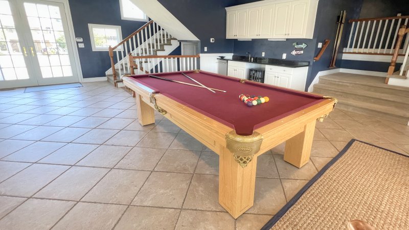 O-Bay-B – Pool Table