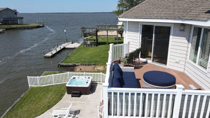 O-Bay-B – Deck