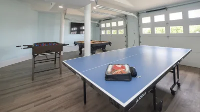 Grace on the Bay – Game Room