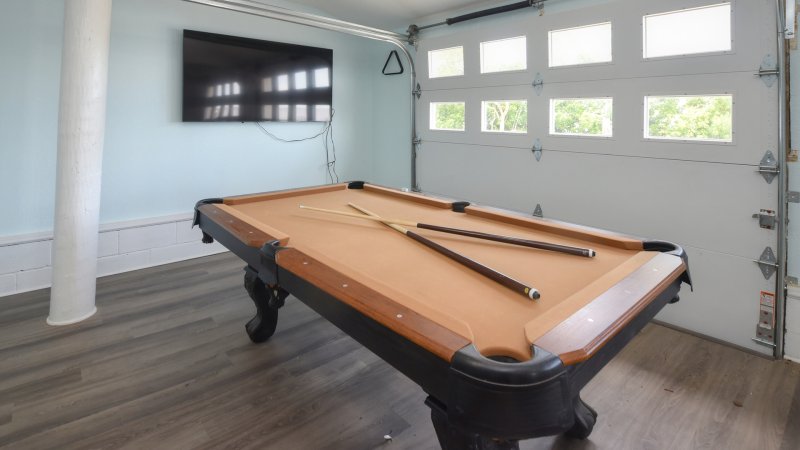Grace on the Bay – Game Room