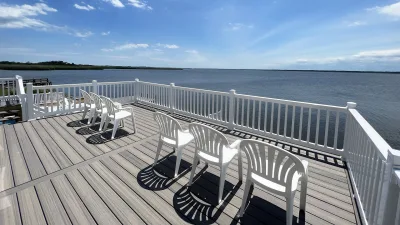 Grace on the Bay – Deck