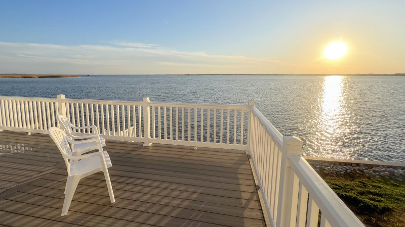 Grace on the Bay – Sunset