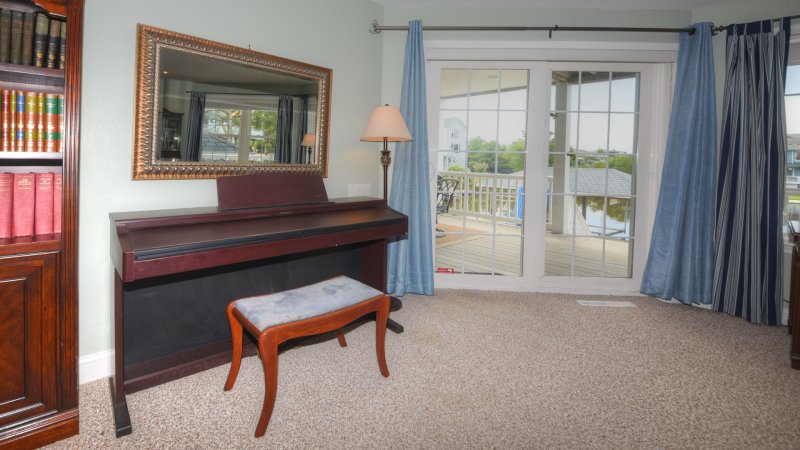 Captain's Watch – Piano