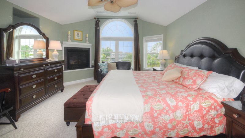 Captain's Watch – Bedroom 1
