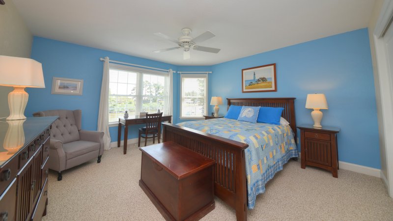 Captain's Watch – Bedroom 4
