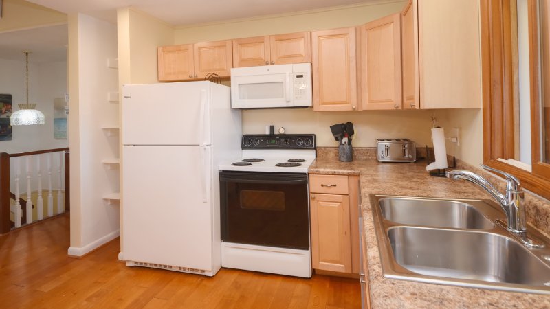 Tern Pike – Kitchen