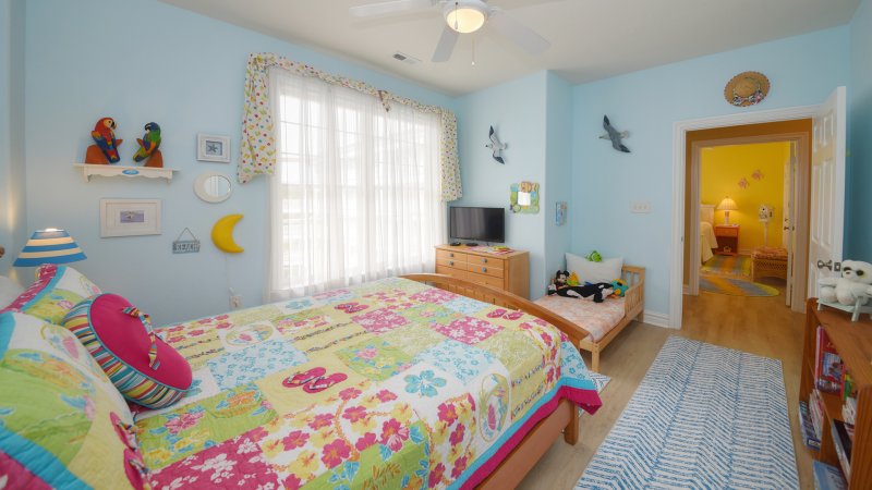 Ocean Haze – Bedroom 3