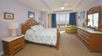 Point Break Oceanfront – Bedroom 1