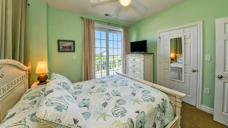 Point Break Oceanfront – Bedroom 2