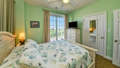 Point Break Oceanfront – Bedroom 2