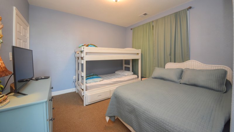 Point Break Oceanfront – Bedroom 3