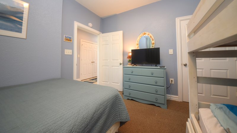 Point Break Oceanfront – Bedroom 3