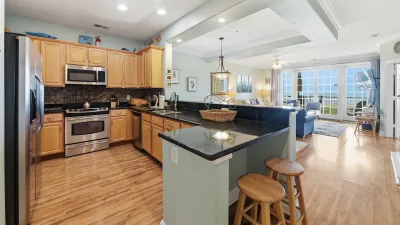 Sandbridge Aloha – Kitchen